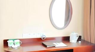 GreenTree Inn Qingdao Licang Shuyan Road Daweng Square Express Hotel - 2