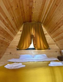 Elia Hut Kazbegi - 1