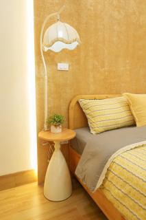 The H Residence West Lake - Sunlit Studios, Netflix & Free Laundry - 3