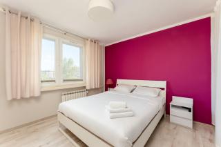 Park Zakrzówek Homely Apartment by BookingHost - 0
