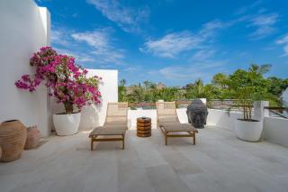 Villa Kleoa - Luxury 4BR Villa Walking Distance to Seseh Beach - Canggu - 2