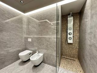 Promenade Luxury 2BR Apartment full city view by SelectStay - 1