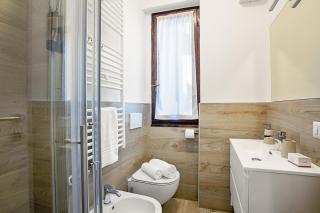 Lake View Terrace Over The Borromean Isla - Happy Rentals - 2