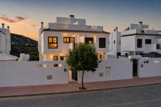 Mountain Villa with Pool by NRAS - 9