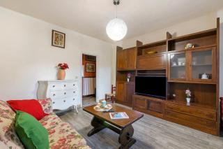 La Lanterna Swimming Pool Retreat - Happy Rentals - 8