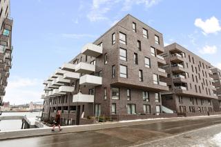 Urban escape - Only steps from the waterfront - 1