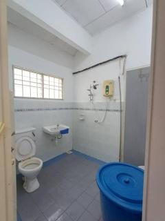 4-Bedroom Landed Home, Semabok Jaya - 1