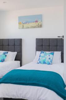Mill House, Causeway Coast -from Water's Edge Stays - 6