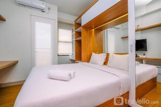 Comfort and Well Furnished Studio at Transpark Cibubur Apartment By Travelio - 8