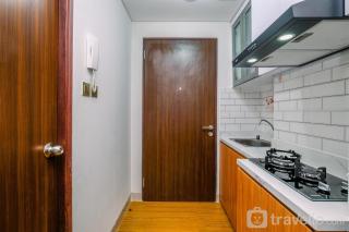 Comfort and Well Furnished Studio at Transpark Cibubur Apartment By Travelio - 1