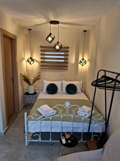 Foteini Rooms - 6