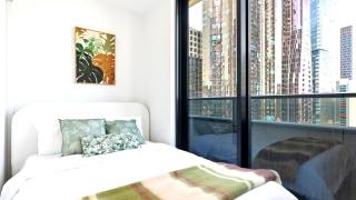Cosy 2 Bedroom CBD Retreat with Pool, Sauna and Sky Lounge City Views - 5