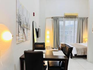 Trendy 1BR Myna B Pico De Loro Near Pool & Beach - 5