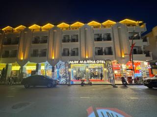 Park Marina Hotel - 9