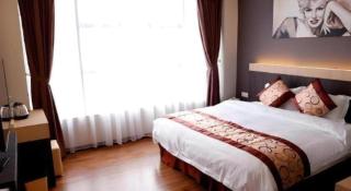 Lot 10 Boutique Hotel - 9
