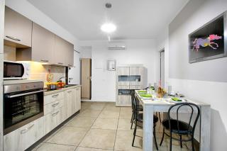 Paolo & Elisa - Sea Front Apartments - 7