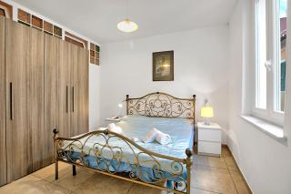 Paolo & Elisa - Sea Front Apartments - 5