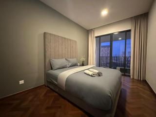 3Bedroom, 2Car Park Seaview with Balcony for 6 pax, The Landmark - 2