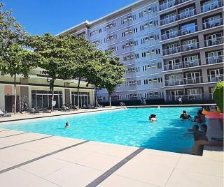 Shia Staycation Trees Residences - 6