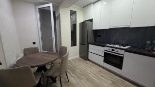 Apartament cu o cameră și living - 1