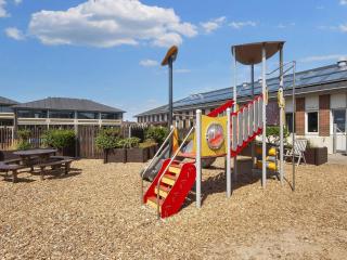 Apartment with terrace in a holiday park - 4