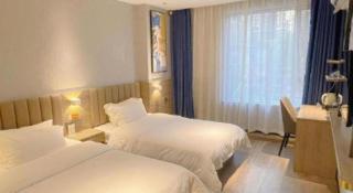 7 Days Inn Deyang Zhongjiang Kuishan Park - 1