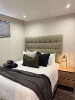 Wild Olive 34 Industrial Luxury Stay - 1