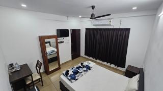 Sky Residency Lodge - 8