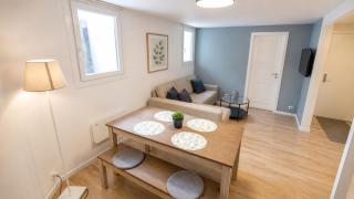 Modern & Central Apartment with Private Garden - 7