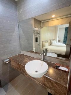 Lavish Ocean Da Nang - 6