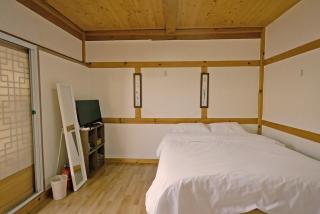 Jeonju Jiudang Hanok Stay - 3