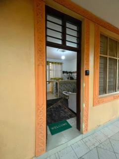 Seaside Escape, Apartment in Diani Beach - 2