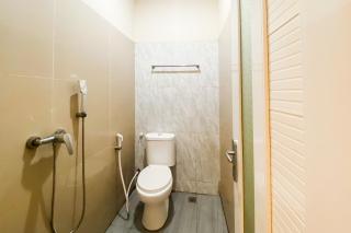 Urbanview SJ Inn Sukajadi near K-Square Batam - 5