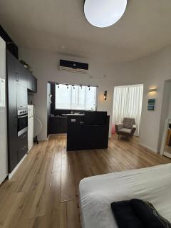 Bright Studio in Shapira - Tel Aviv - 7