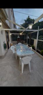 Apartamento bajo con terraza y piscina - 6