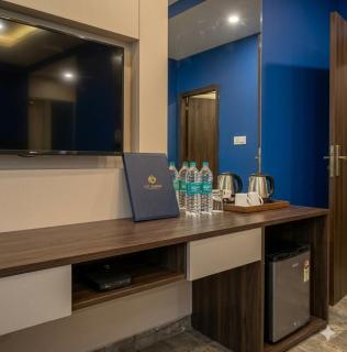 Banana Tree Hotel & Banquets At Sahibabad - 2