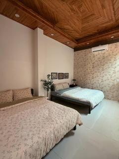 One House - 6