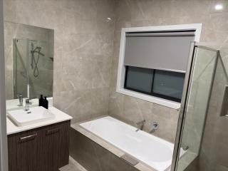 Rockbank Private Accomodation - 9