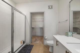 CozySuites at Main & Clay - 5