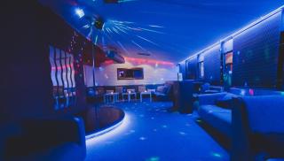 Villa X Budapest with Private Jacuzzi and Sauna - 6