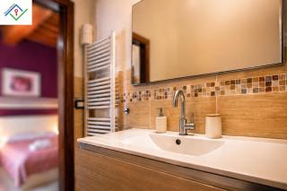 Dal Tramonto all'Alba Firenze - Casa 7 Ospiti, WiFi, Parcheggi Gratuiti, 3 Camere, 2 Bagni, Cucina, Soggiorno - 4