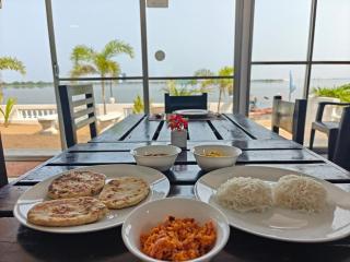 Dinuda Kitesurf & Water Sports Lagoon Resort - 2