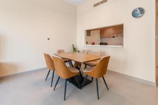 2BR Apartment Golf View Near Yas Attractions - 4