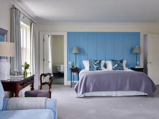 Breath-taking Manor with Pool Tennis Court & Sea Views - 7