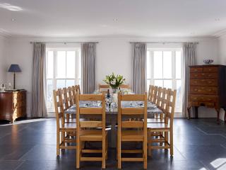 Breath-taking Manor with Pool Tennis Court & Sea Views - 1