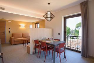 Bonaparte Luxury Apartments - 0