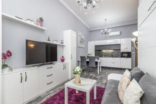 Sweet Home in Historic Mala Strana next to Prague! - 0
