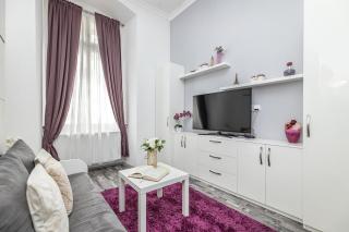 Sweet Home in Historic Mala Strana next to Prague! - 5