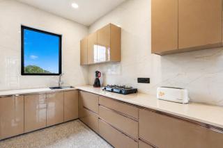 ELIVAAS Panchvati Veloraa Pet-Friendly 6-BHK Apartment with Panoramic Views & Outdoor Seating - 6