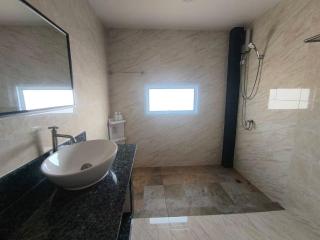 Diamond Jewelry Health Massage & Guest House - 5